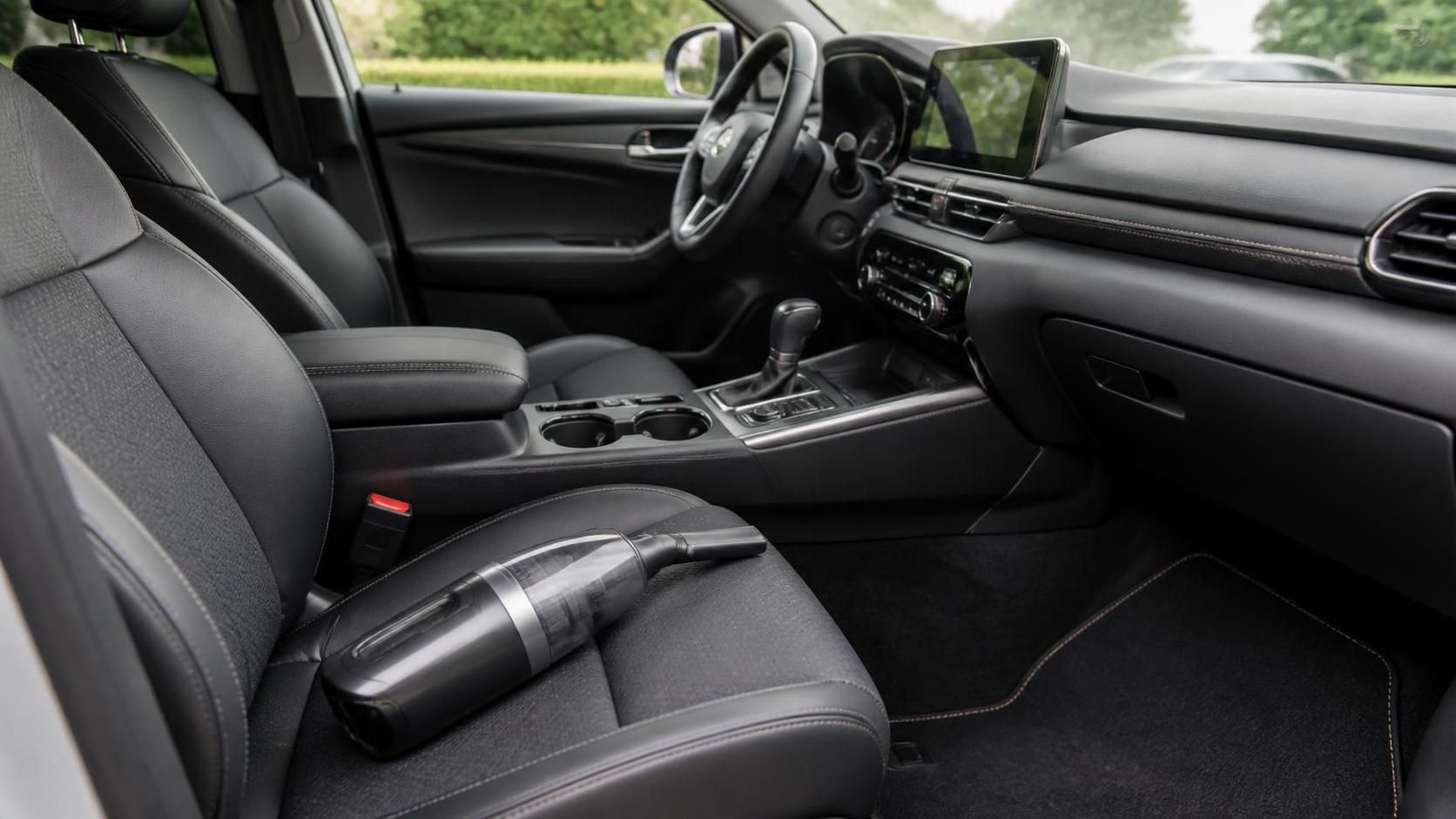 découvrez le guide ultime des aspirateurs pour voiture chez darty et trouvez l'appareil parfait pour garder votre véhicule propre facilement et efficacement.